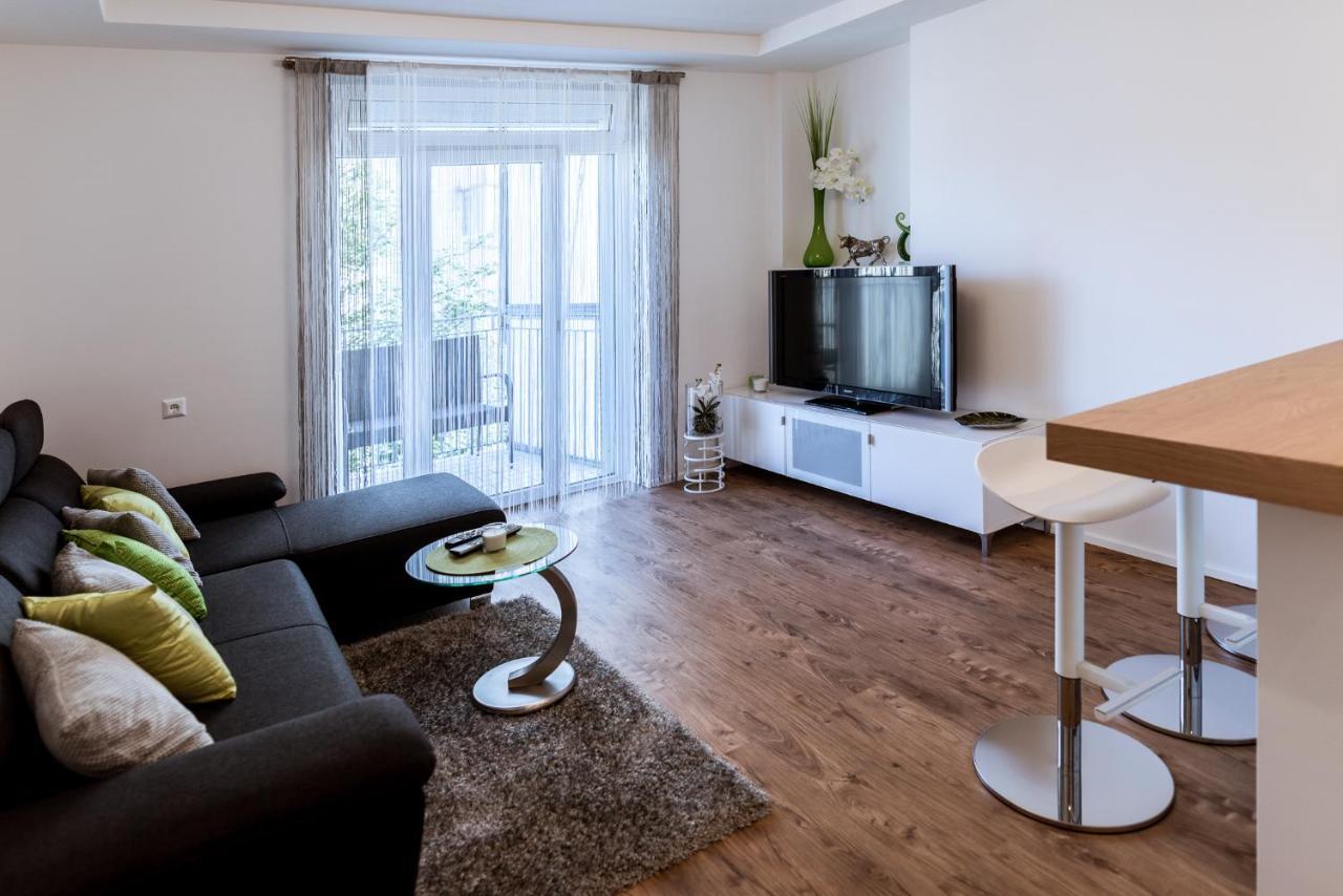 Mh Living - 11 - Modern Living Dream In Center Apartment Грац Екстериор снимка